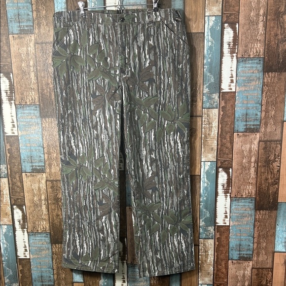 Realtree Other - Real Tree blizzard proof Men's Camouflage Pattern Pants